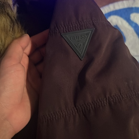 GUESS burgendy hooded jacket - Picture 2 of 4